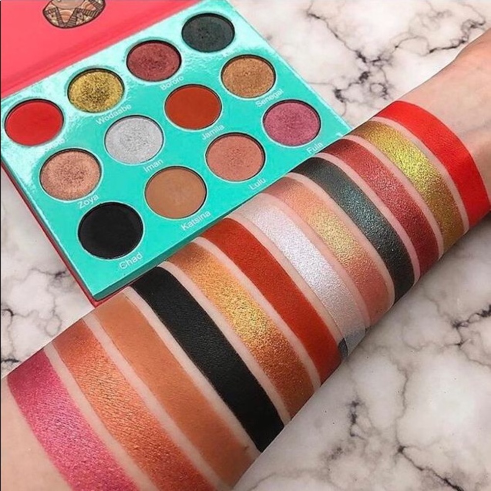 Juvia’s Place Saharan Palette with Box